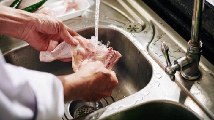Does Washing Meat Before Cooking It Promote Food Safety?