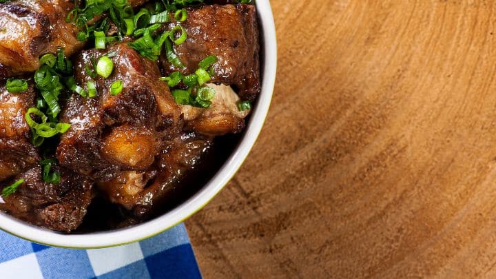 Tips To Help You Season Your Oxtails Properly